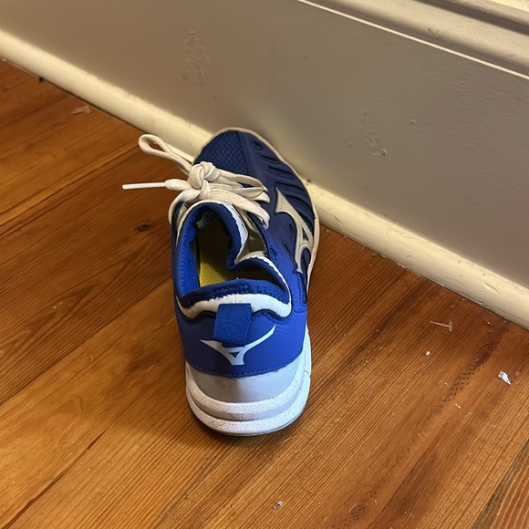 Mizuno turf cleats - Picture 5 of 5